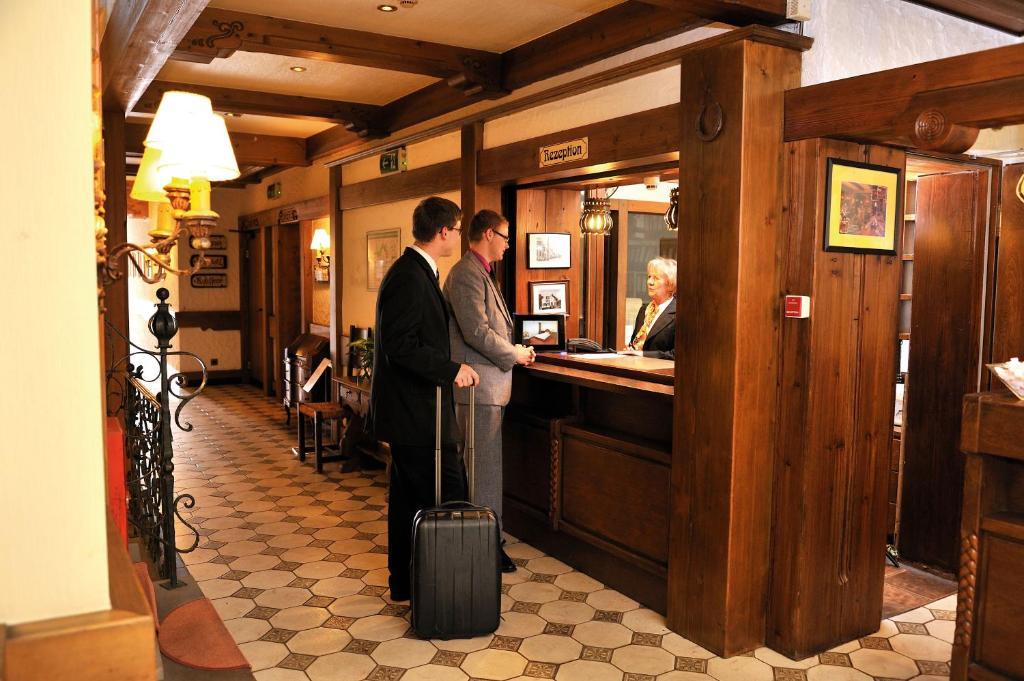 Hotel Restaurant Hoettche Дормаген Экстерьер фото